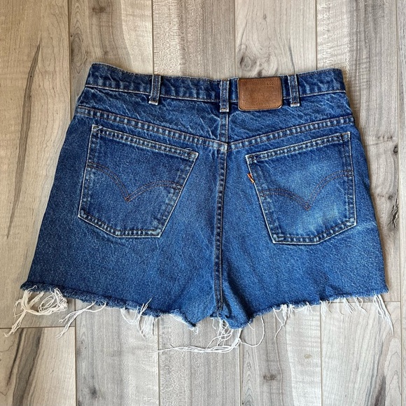 Vintage Orange Tab Levi’s Shorts - Picture 2 of 5